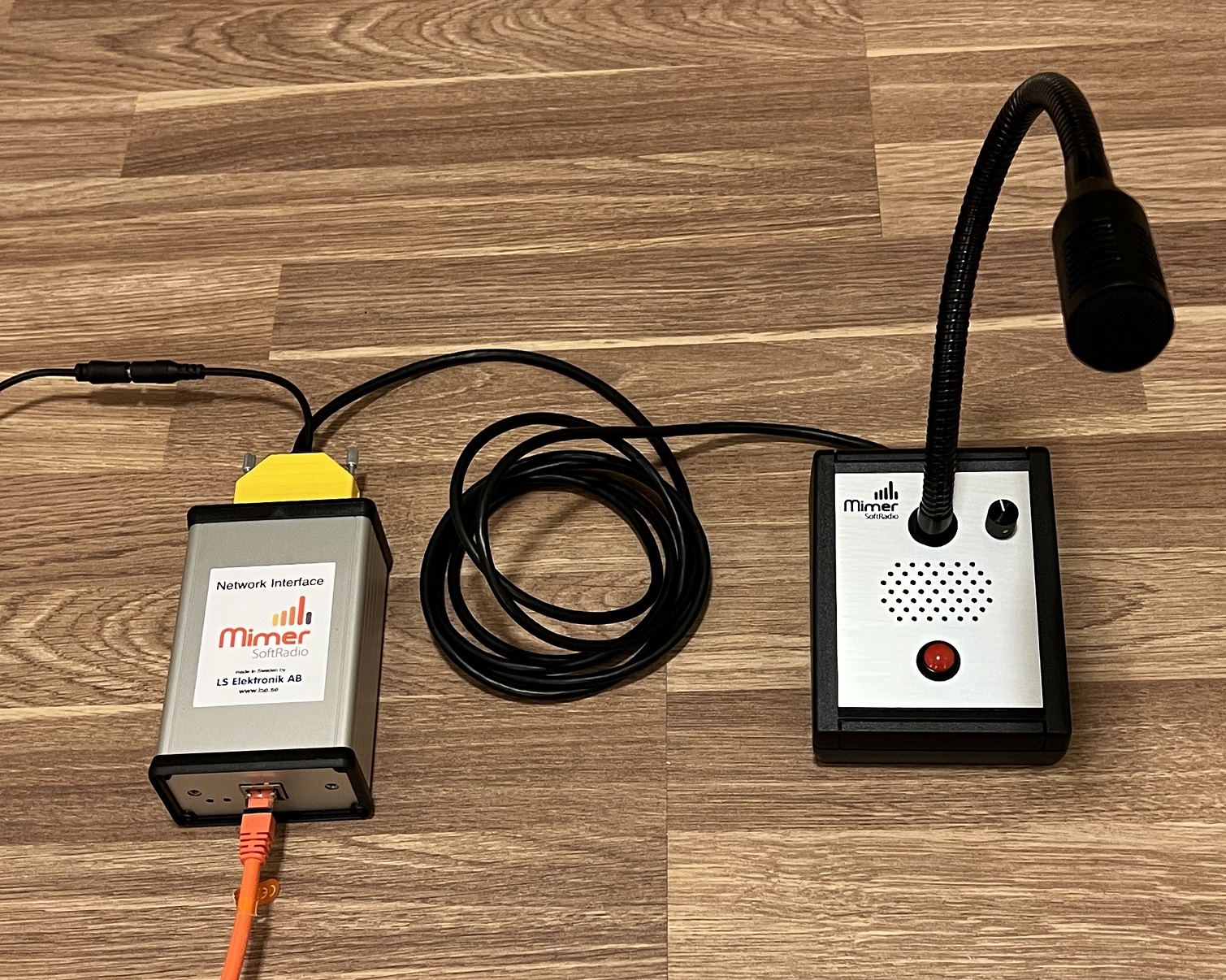 3110/07, Table top microphone/speaker connected to network interface